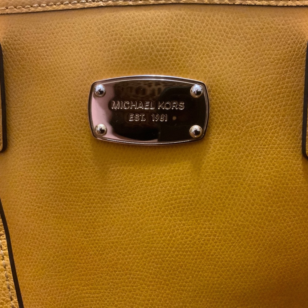 MICHEAL KORS TOTE
